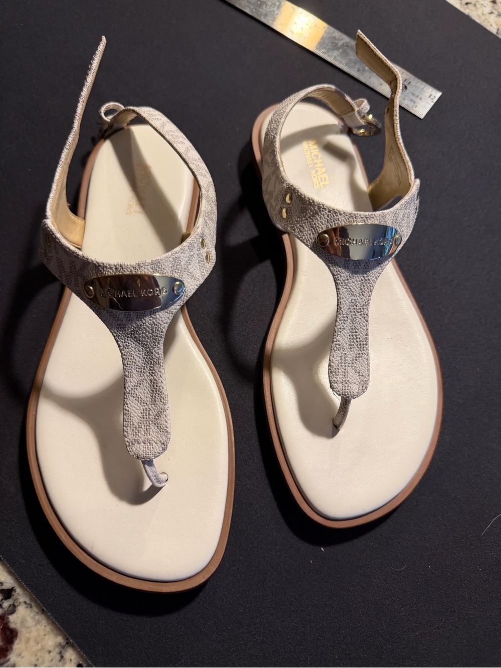 MICHAEL Michael Kors Cream Snake-Print T-Strap Sandals with Gold Logo Plaque - Picture 5 of 5